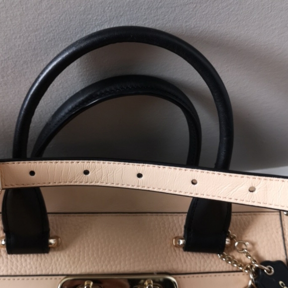 Peach 🍑Authentic Coach Purse - Picture 3 of 3